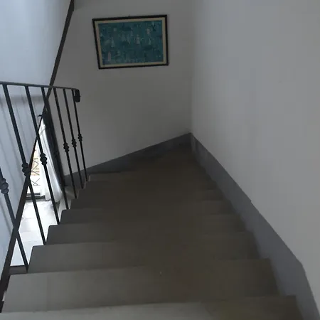 Celle Di Lecchi Fienile Vakantiehuis *