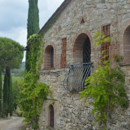 Celle Di Lecchi Fienile