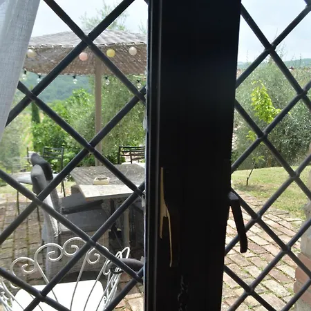 Celle Di Lecchi Fienile Vakantiehuis *