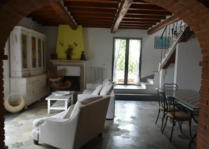 Celle Di Lecchi Fienile * San Sano