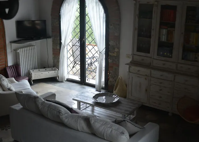Celle Di Lecchi Fienile بيت للعطل San Sano