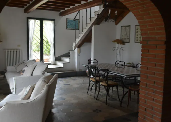 Celle Di Lecchi Fienile بيت للعطل San Sano