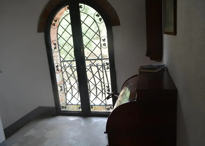 Celle Di Lecchi Fienile